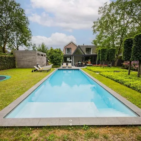 Fabulous 4 Bedroom - Ks10