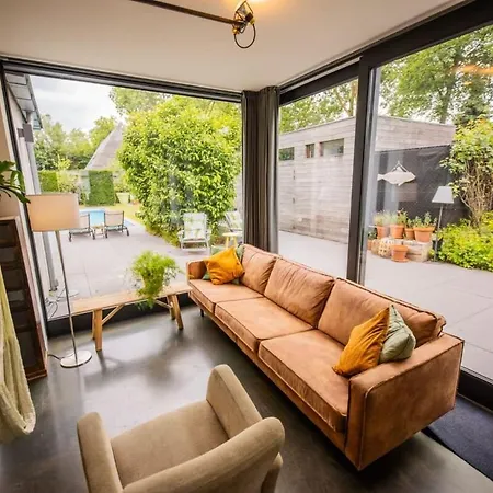 Feriehus Fabulous 4 Bedroom - Ks10