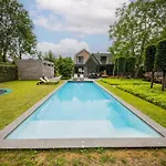 Fabulous 4 Bedroom - Ks10