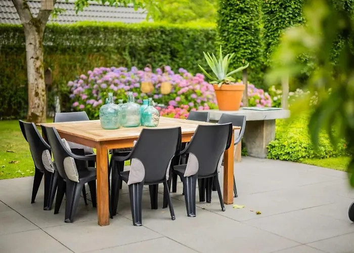 Vakantiehuis Fabulous 4 Bedroom - Ks10