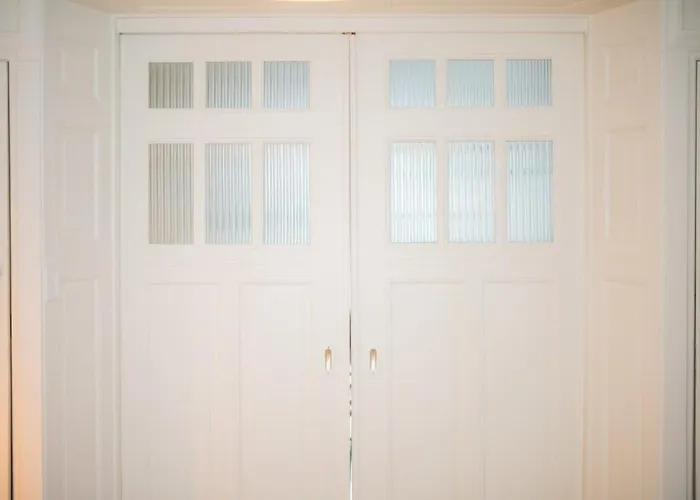 Vakantiehuis Fabulous 4 Bedroom - Ks10