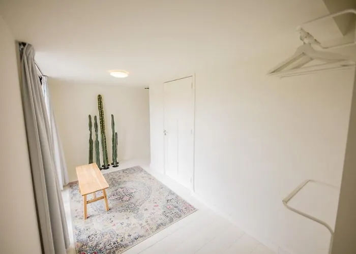 Fabulous 4 Bedroom - Ks10 Vakantiehuis *