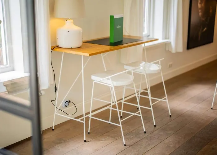 Vakantiehuis Fabulous 4 Bedroom - Ks10